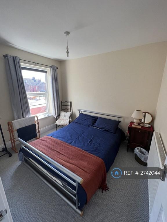 Bedroom 2 (First Floor)