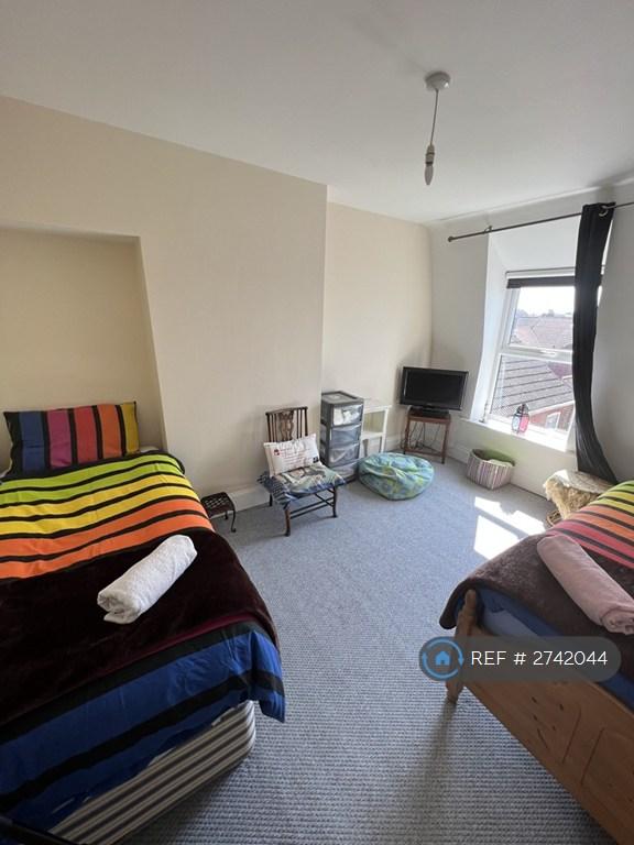 Bedroom 5 (Second Floor)