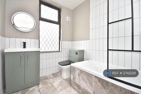 2 bedroom terraced house to rent, Raincliffe Street, Leeds, LS9