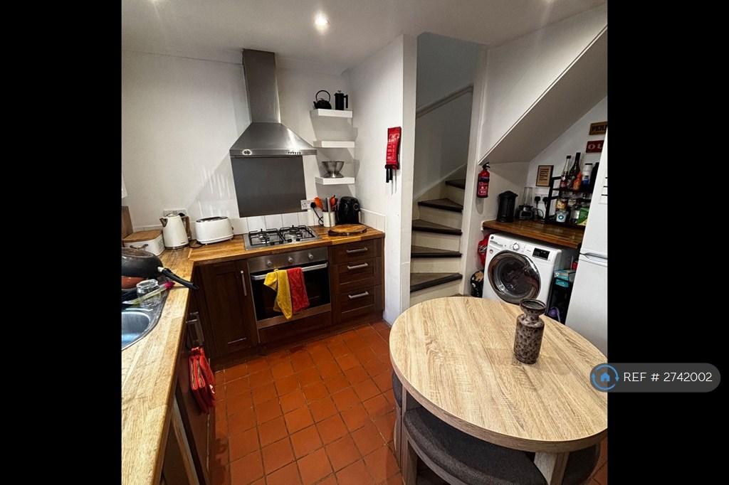 Kitchen (2/2)