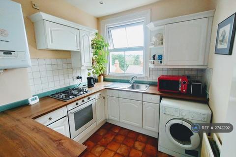 undefined, Top  Ash Road, Aldershot, GU12