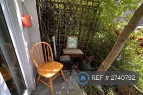 Studio to rent, London, London, NW8