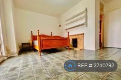 Studio to rent, London, London, NW8