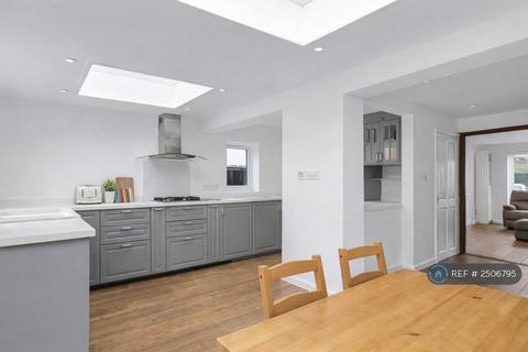 3 bedroom end of terrace house to rent, Norton Close, Headington, Oxford, OX3