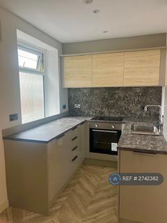 1 bedroom flat to rent, Beechcroft Court, London, SE3