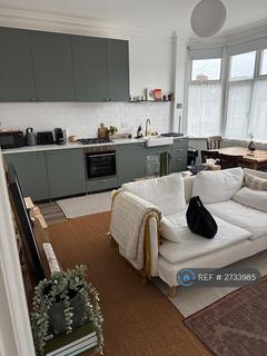 3 bedroom flat to rent, Gordon Rd, South Woodford, E18