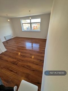 3 bedroom flat to rent, East End Road, London, N2