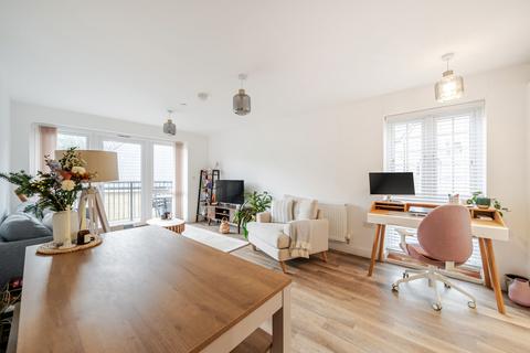 1 bedroom apartment for sale, Holman House, Worcester Park KT4