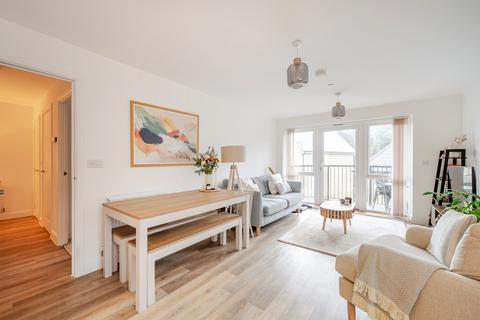 1 bedroom apartment for sale, Holman House, Worcester Park KT4