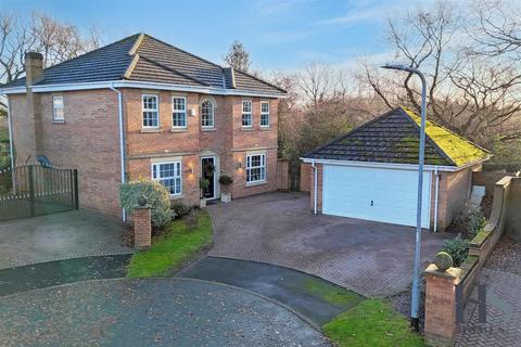 5 bedroom detached house for sale, Chiltern Close, Cheslyn Hay, Walsall