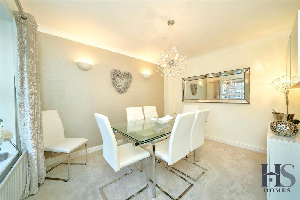 Dining room.jpg