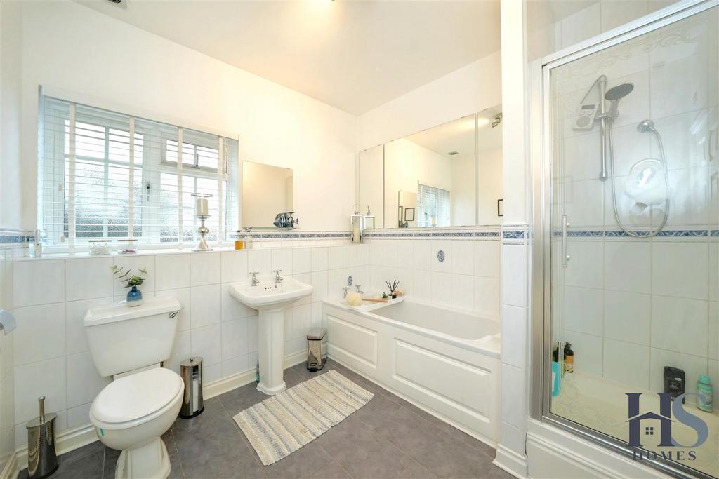 Bathroom .jpg