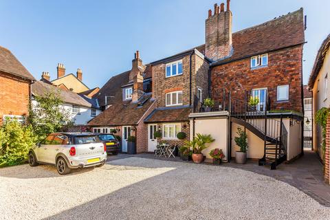 3 bedroom terraced house for sale, Church Street, Dorking