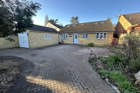 undefined, Avenue Road, Hoddesdon