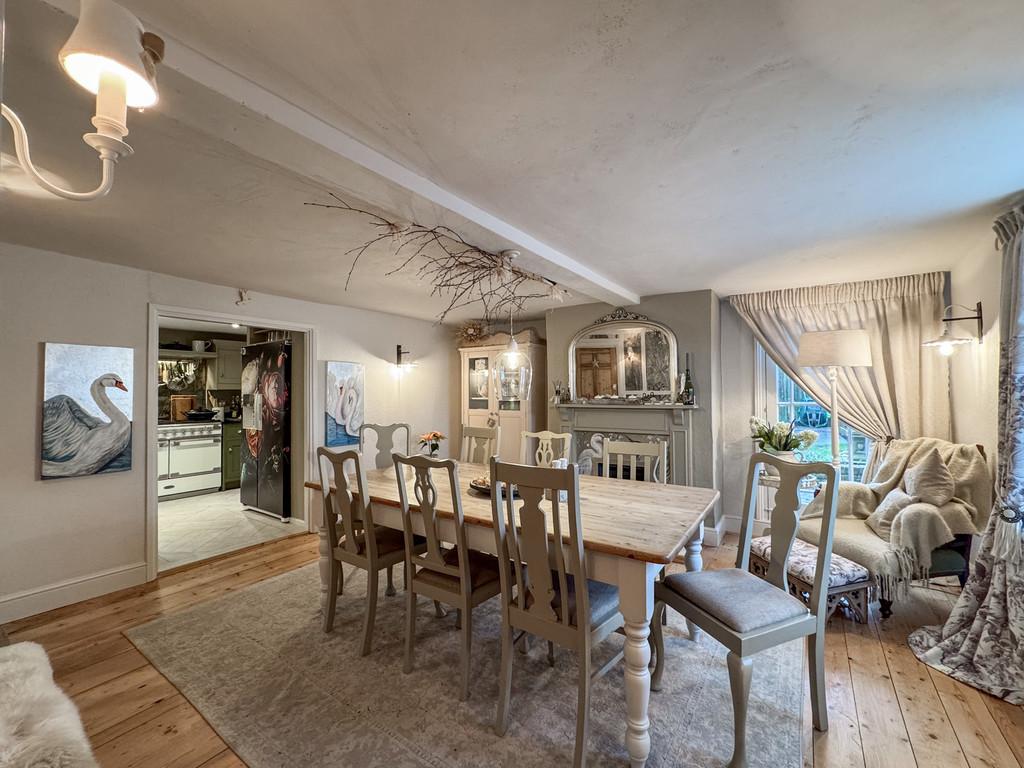 Willow Farm dining2