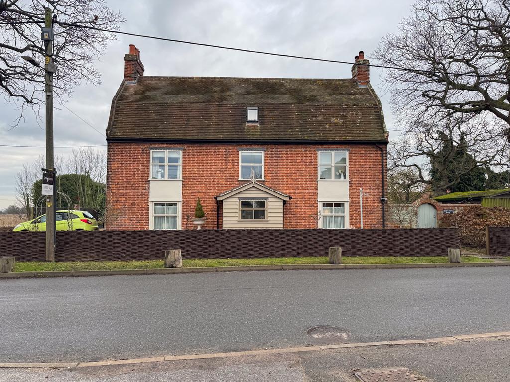 Willow Farm front1