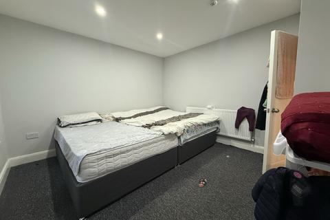 2 bedroom flat to rent, Iffley Road, Oxford, Oxfordshire, OX4
