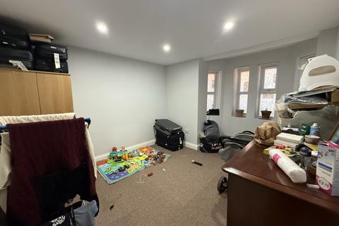 2 bedroom flat to rent, Iffley Road, Oxford, Oxfordshire, OX4