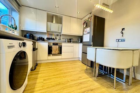 undefined, Amberley Way, Uxbridge