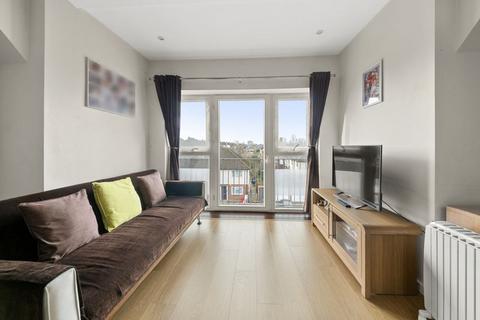 2 bedroom flat for sale, Palma Court, 631-637 Whitton Avenue West, Greenford