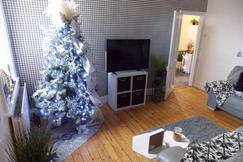 2 bedroom flat to rent, Trewhitt Road, Newcastle upon Tyne NE6