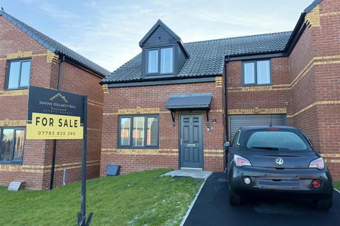 Sunshine Place, Blackhall Colliery TS27