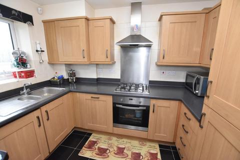 2 bedroom flat to rent, Ley Farm Close, Watford, Hertfordshire, WD25