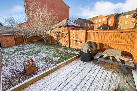 3 bedroom semi-detached house for sale, Outfield Close, Corby NN18