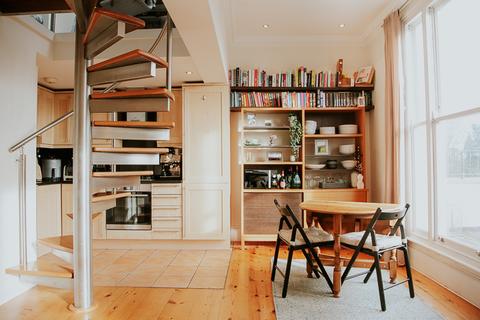 1 bedroom flat for sale, Tollington Park, London N4