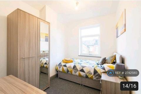 1 bedroom in a house share to rent, Richard Street, Crewe, CW1