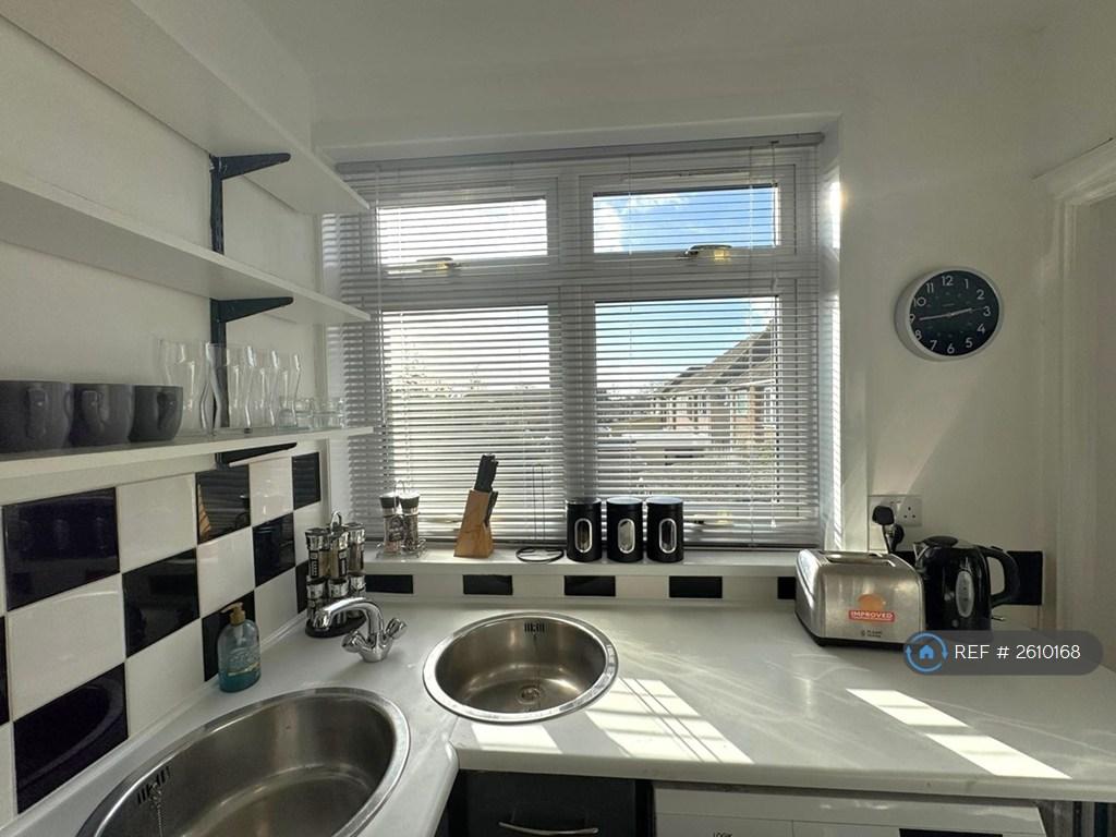 Fully-Equipped Kitchen