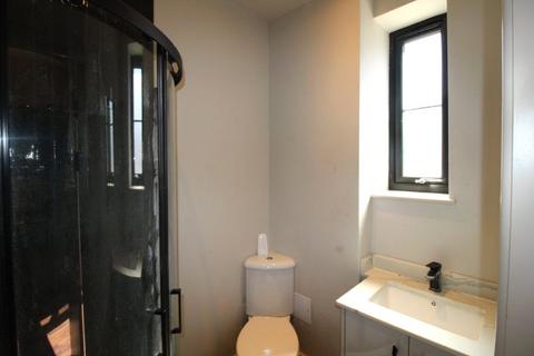 Studio to rent, Leslie Park Road, Croydon, Surrey, CR0