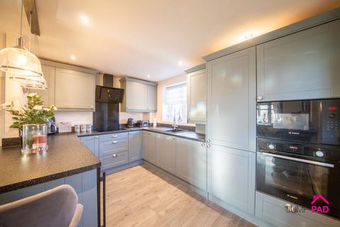 2 bedroom end of terrace house for sale, Whinchat Avenue, Newton-Le-Willows, WA12