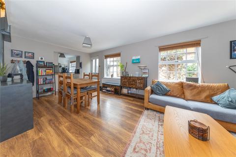 2 bedroom terraced house for sale, High Street, Newport Pagnell, Buckinghamshire, MK16