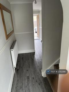 5 bedroom terraced house to rent, Perry Gardens, Poole, BH15