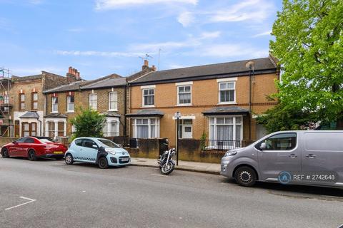 1 bedroom in a house share to rent, London, London, N19