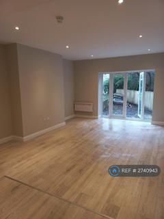 1 bedroom flat to rent, Crescent Road, Bournemouth, BH2
