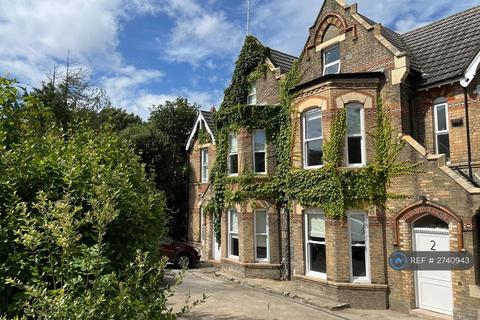 1 bedroom flat to rent, Crescent Road, Bournemouth, BH2