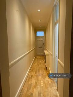 2 bedroom flat to rent, Southwold Mansions, London, W9