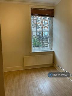 2 bedroom flat to rent, Southwold Mansions, London, W9