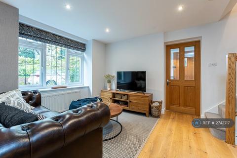 4 bedroom semi-detached house to rent, Brasted Road, Westerham, TN16