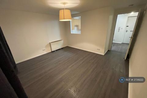 2 bedroom flat to rent, Wallace Street, Glasgow, G5