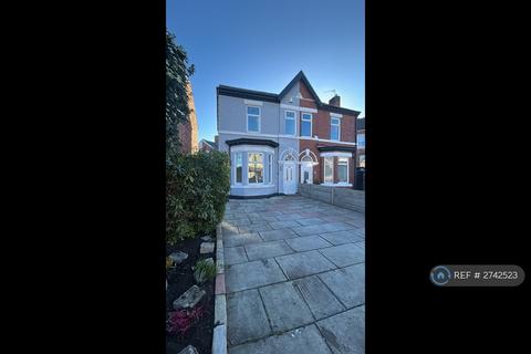 3 bedroom semi-detached house to rent, Tithebarn Road, Southport, PR8