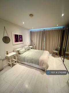 2 bedroom flat to rent, Tanners Yard Treadway Street London, London, E2