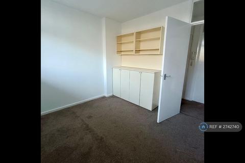 3 bedroom flat to rent, Arthur Road, Edgbaston, Birmingham, B15