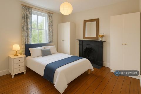 2 bedroom maisonette to rent, Colvestone Crescent, London, E8
