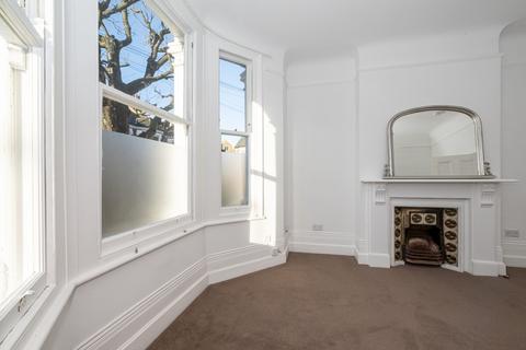 1 bedroom terraced house to rent, Knoll Road, Wandsworth, London SW18 2DF