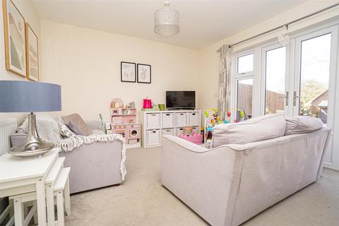 2 bedroom end of terrace house for sale, Woodlands Way, Hastings