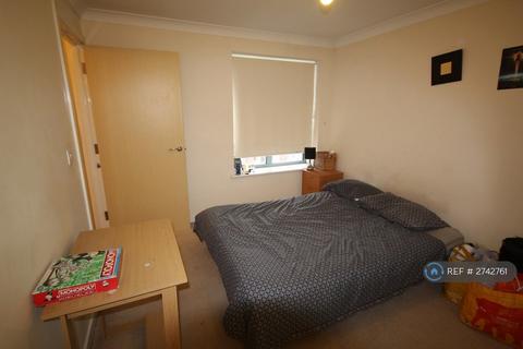 2 bedroom flat to rent, Quayside Drive, Colchester, CO2