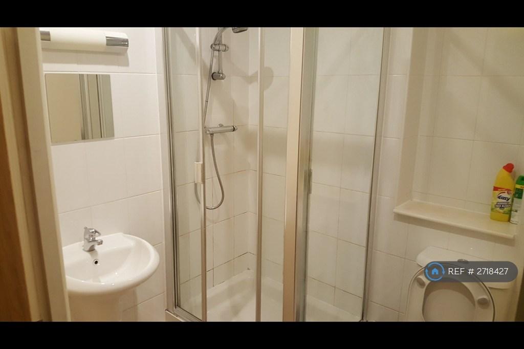 Ensuite Bathroom